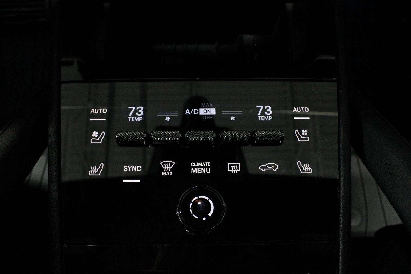 Certified 2025 Porsche Cayenne AWD/4WD image 30