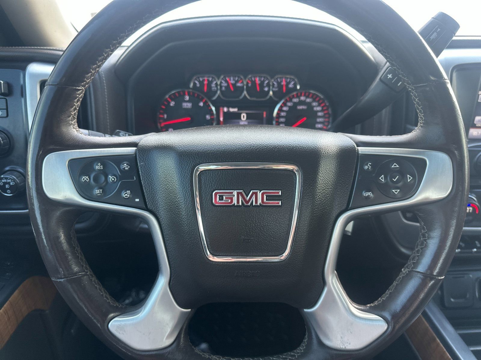 Used 2015 GMC Sierra 1500 SLT w/ SLT Crew Cab Value Package AWD/4WD image 31