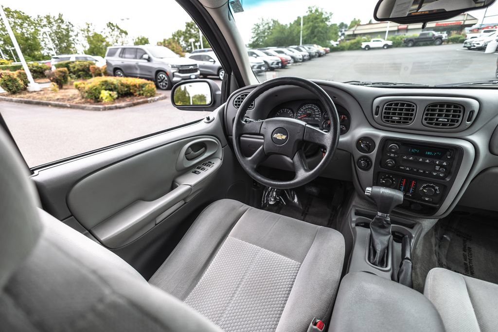 Used 2008 Chevrolet TrailBlazer 4WD image 18