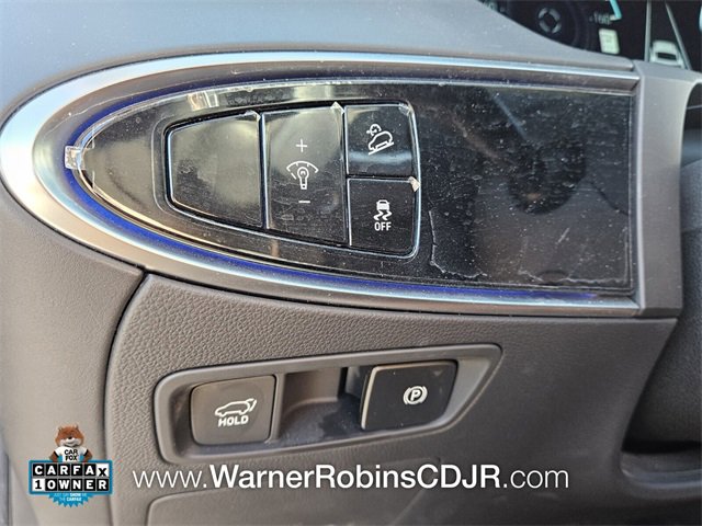 Used 2024 Genesis Electrified GV70 w/ Prestige Package image 31