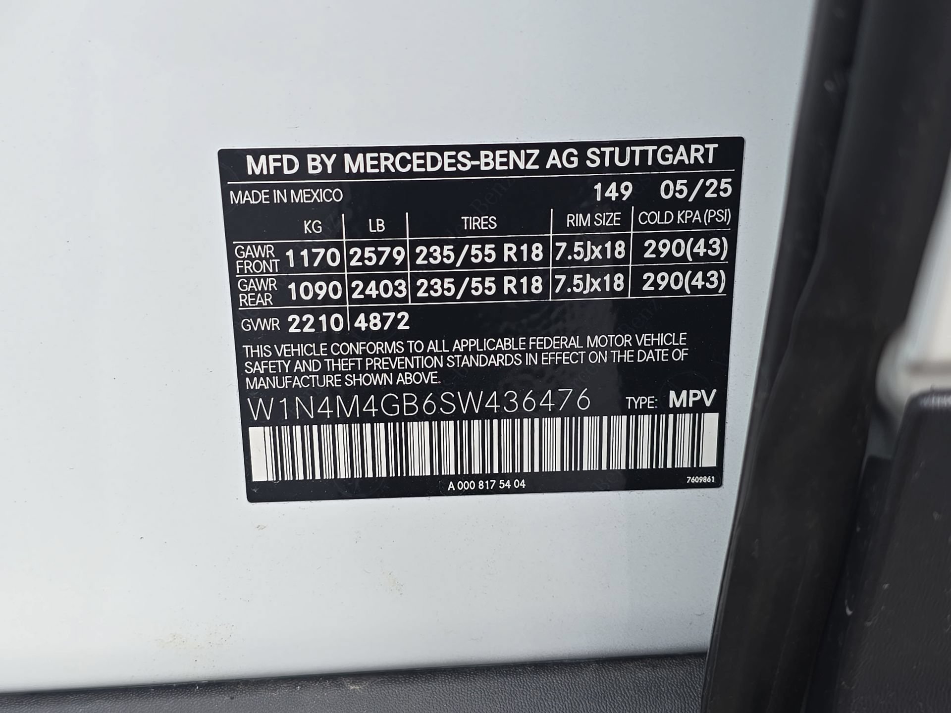 Used 2025 Mercedes-Benz GLB 250 image 34