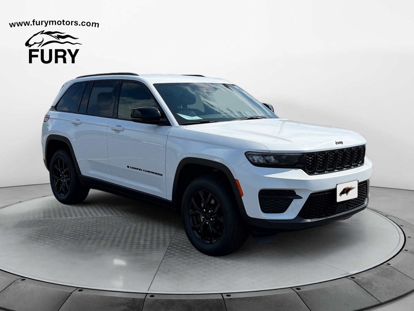 Used 2024 Jeep Grand Cherokee Altitude AWD/4WD image 1