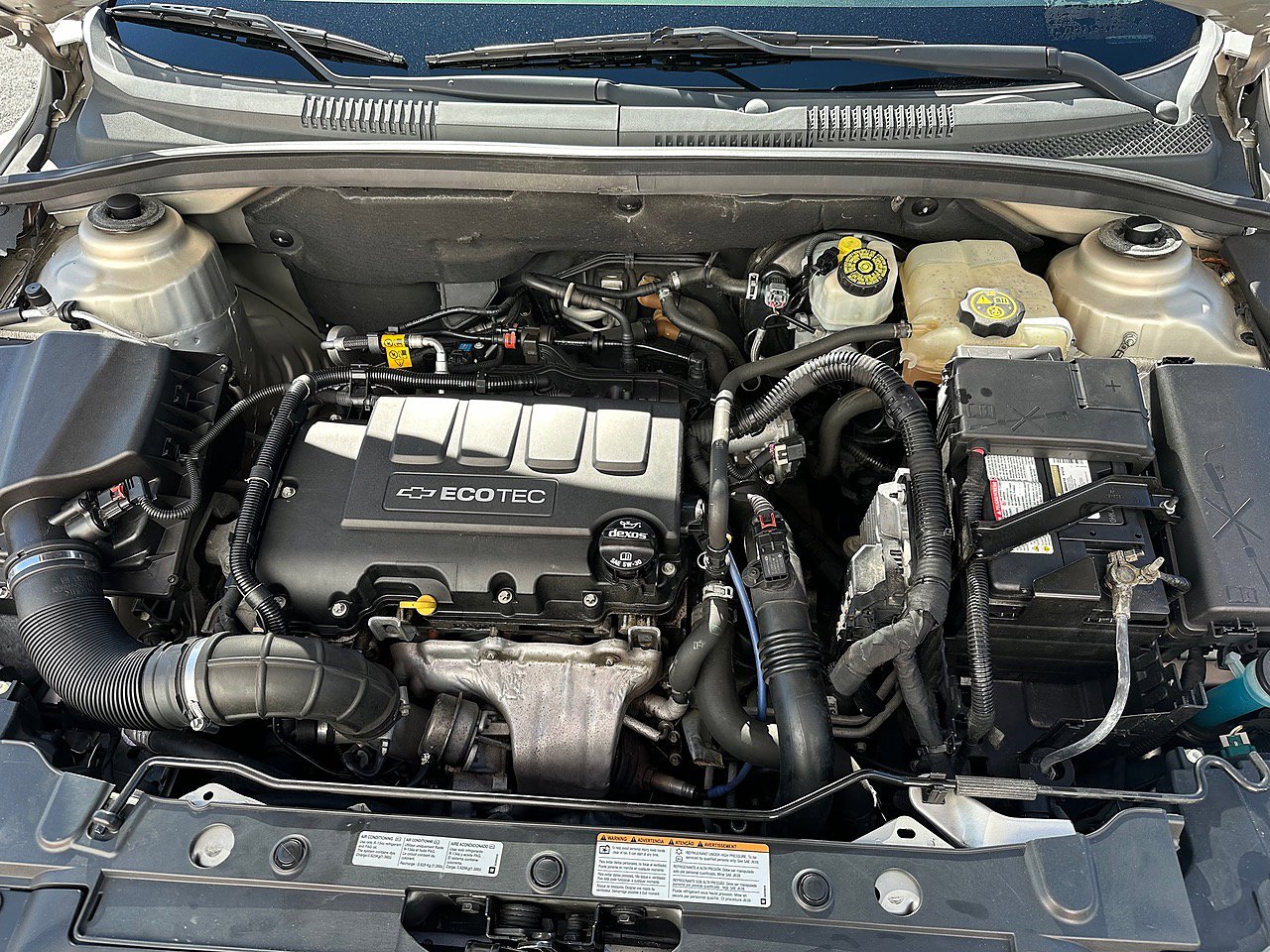 Used 2016 Chevrolet Cruze LT image 12