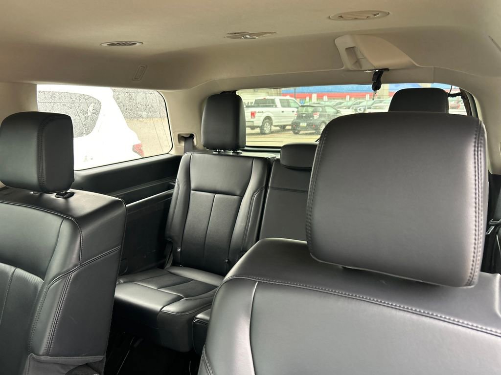 Used 2024 Ford Expedition XLT image 31