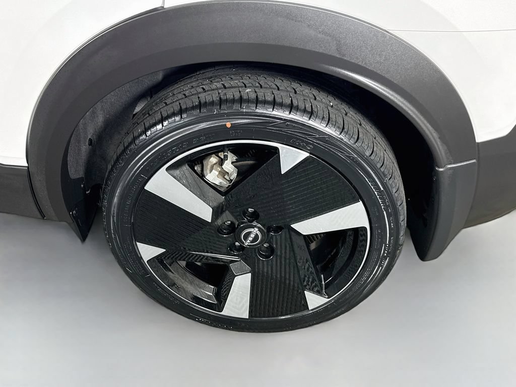 Used 2025 Nissan Kicks SR AWD/4WD image 33