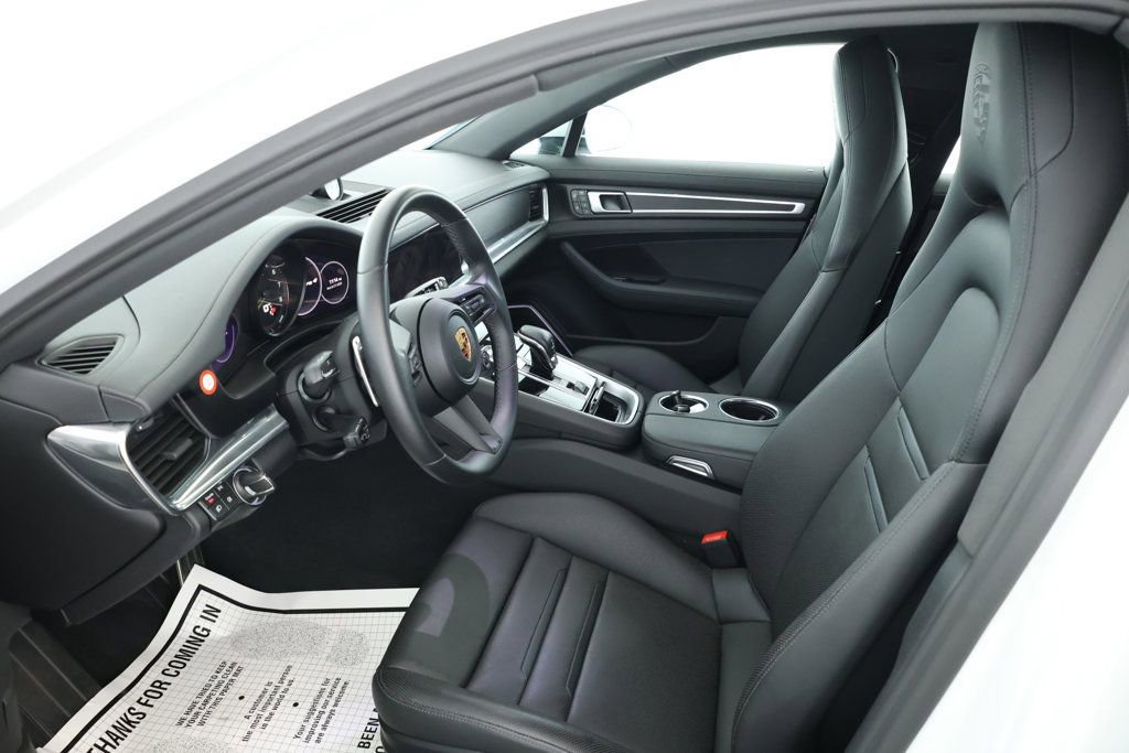 Used 2023 Porsche Panamera 4 Platinum Edition image 19