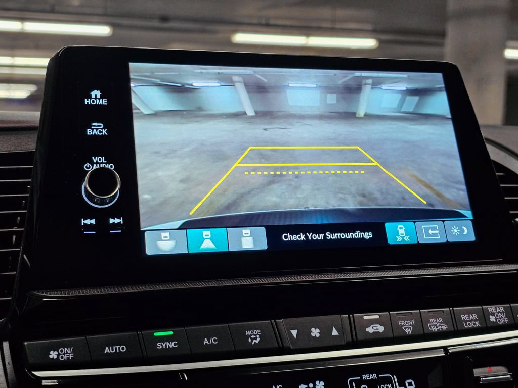 Used 2025 Honda Odyssey Touring image 26