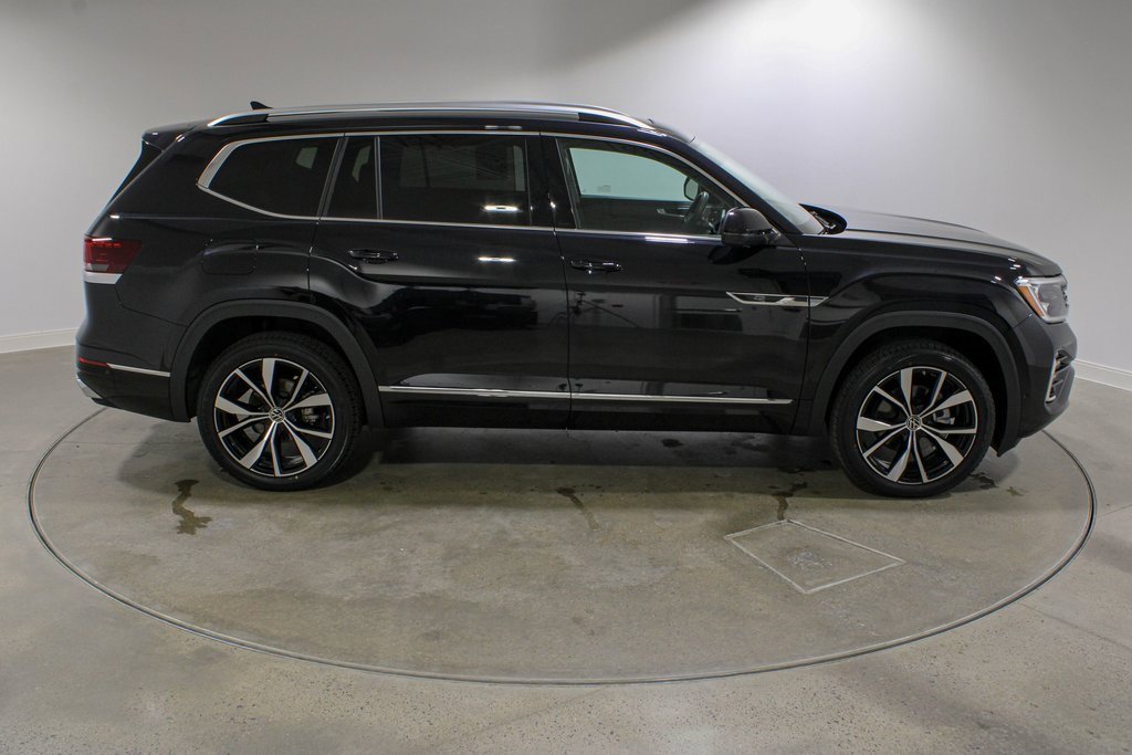 Used 2024 Volkswagen Atlas SEL Premium R-Line image 6