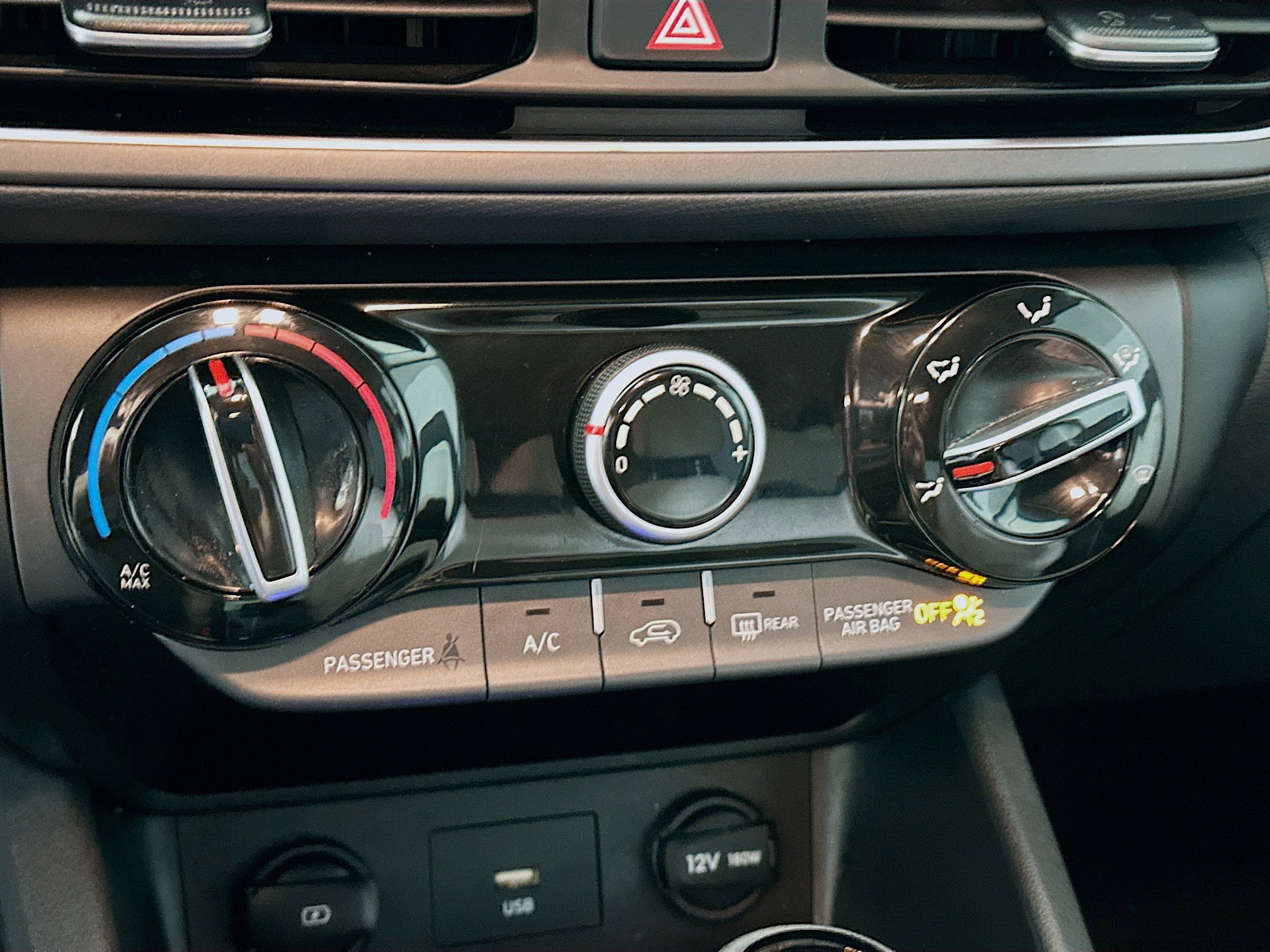 Used 2023 Hyundai Kona SEL image 22