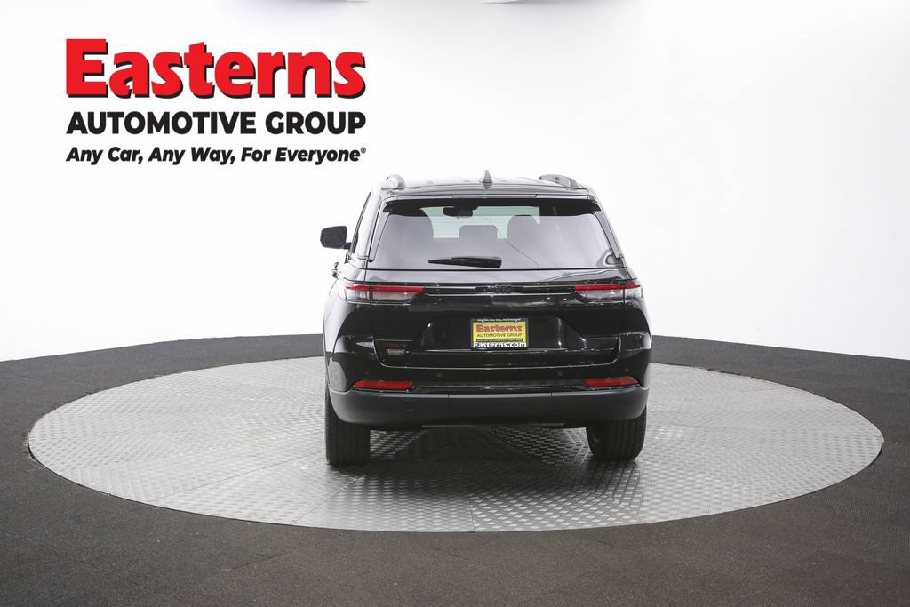 Used 2024 Jeep Grand Cherokee Altitude AWD/4WD image 37
