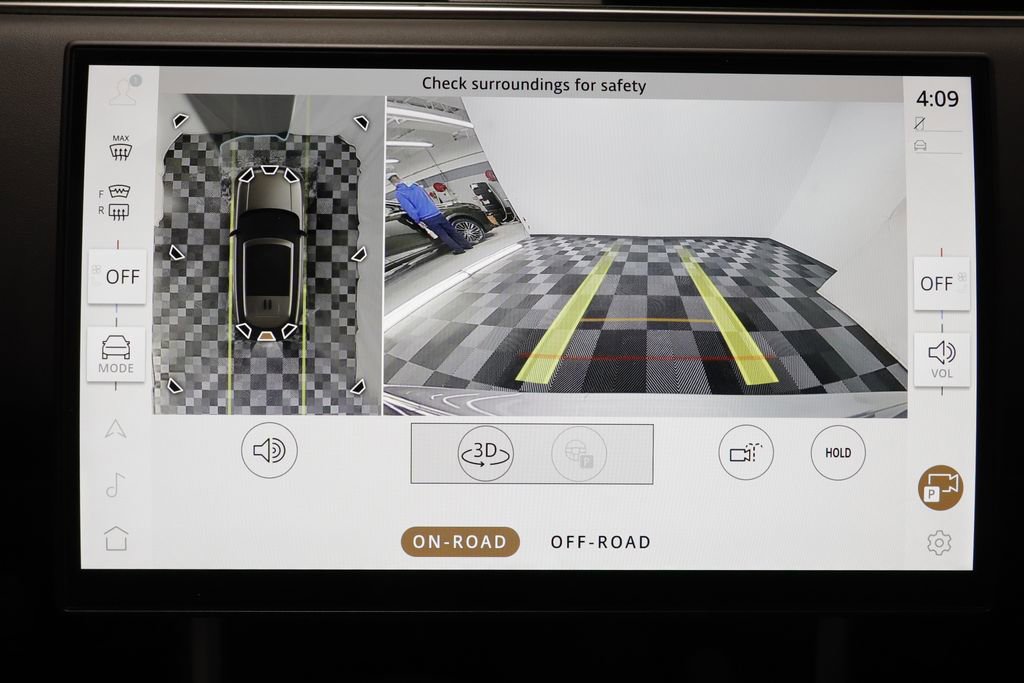 Used 2025 Land Rover Range Rover SE image 11