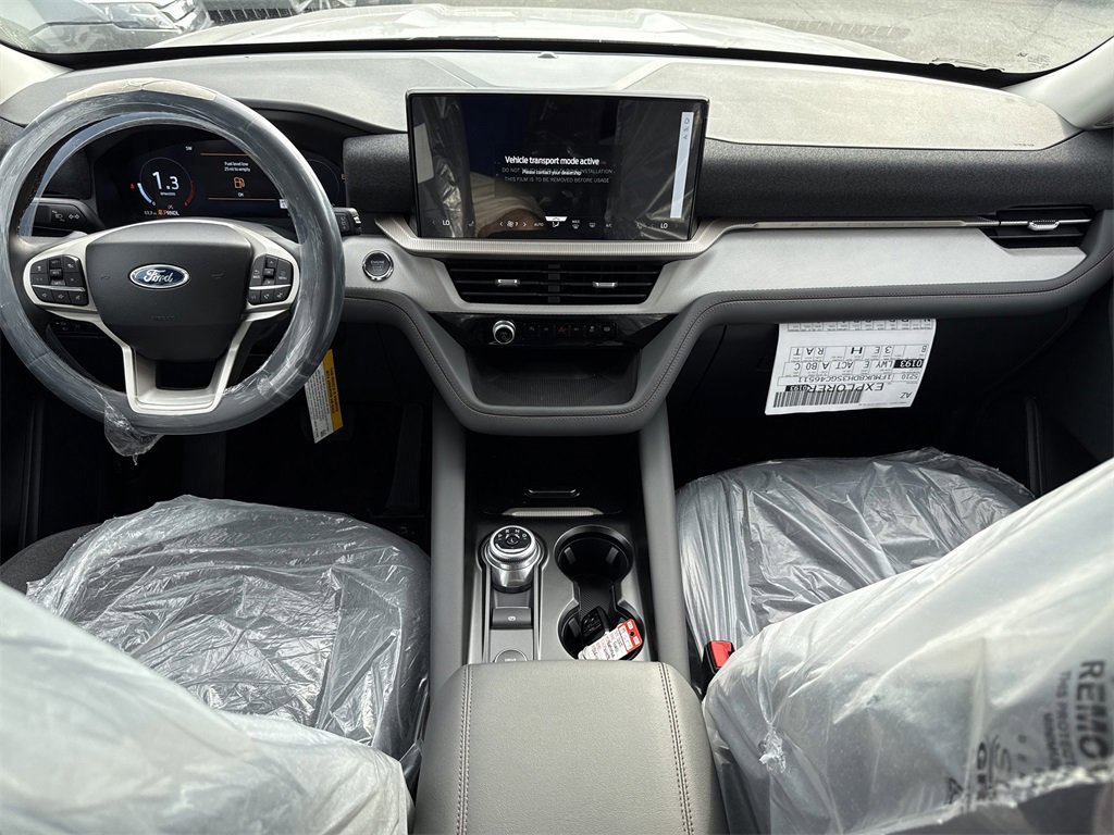 New 2025 Ford Explorer Active image 11