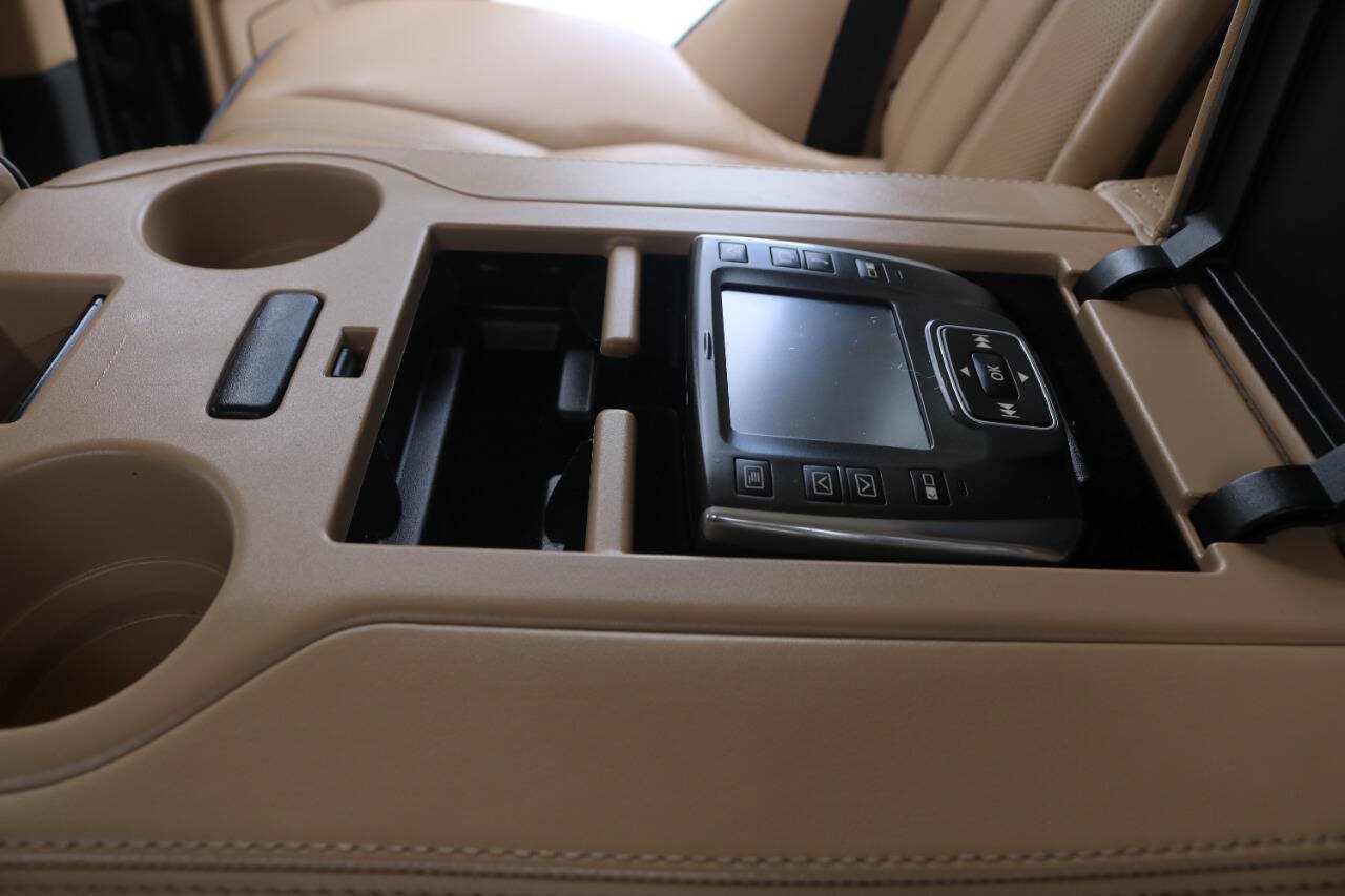 Used 2012 Land Rover Range Rover Supercharged AWD/4WD image 33