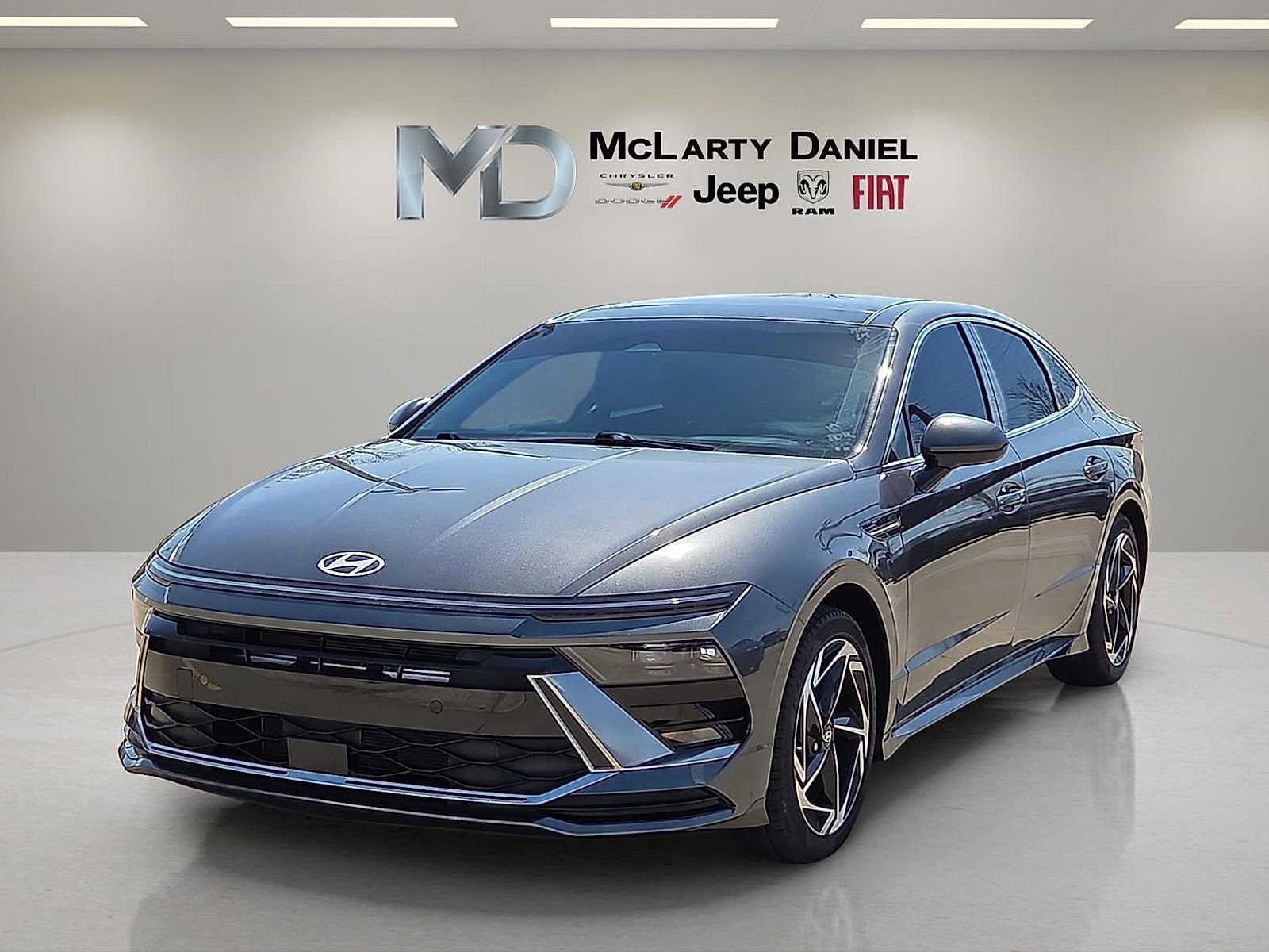 Used 2024 Hyundai Sonata SEL w/ Convenience Package image 2