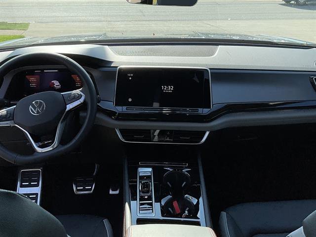 New 2026 Volkswagen Atlas Peak Edition image 10