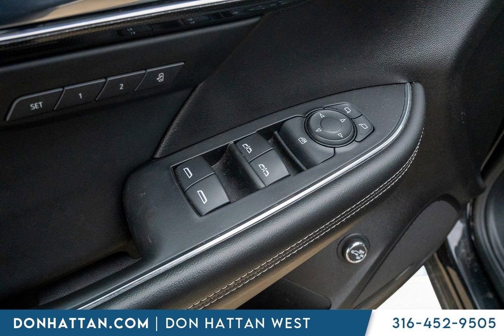 Used 2023 Buick Envision Essence image 16