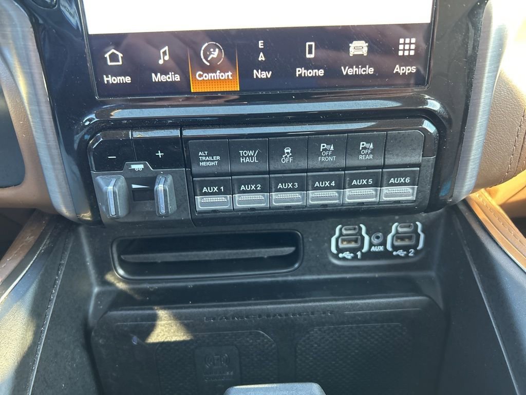 Used 2022 RAM 3500 Limited image 23