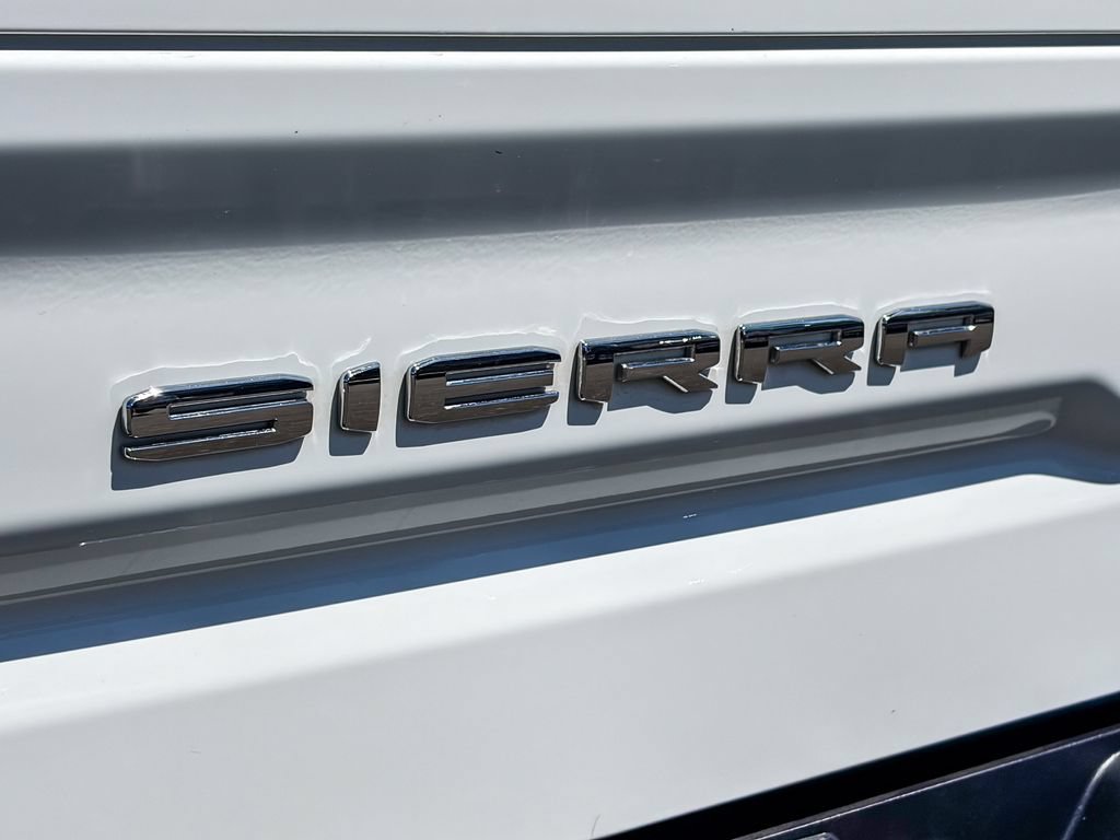 Used 2024 GMC Sierra 1500 SLT w/ SLT Premium Plus Package AWD/4WD image 11