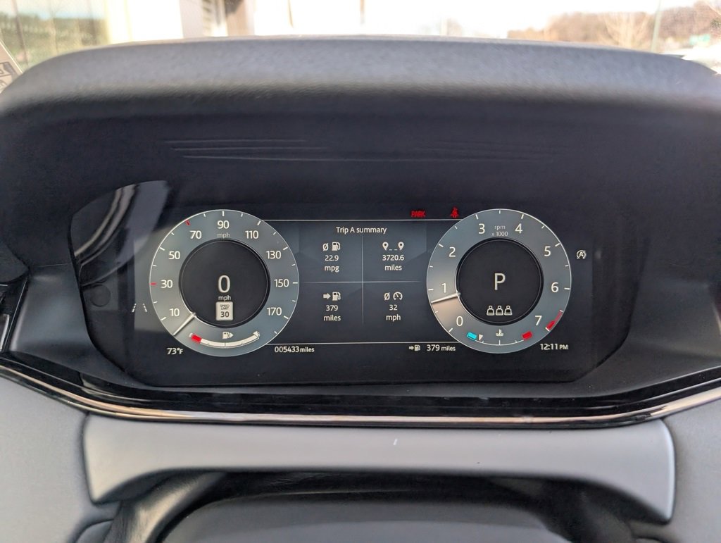 Used 2024 Land Rover Range Rover Evoque Dynamic SE image 10