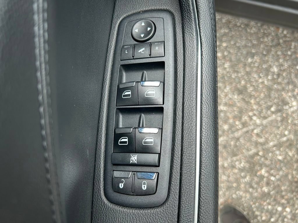 Used 2023 Maserati Levante GT AWD/4WD image 19