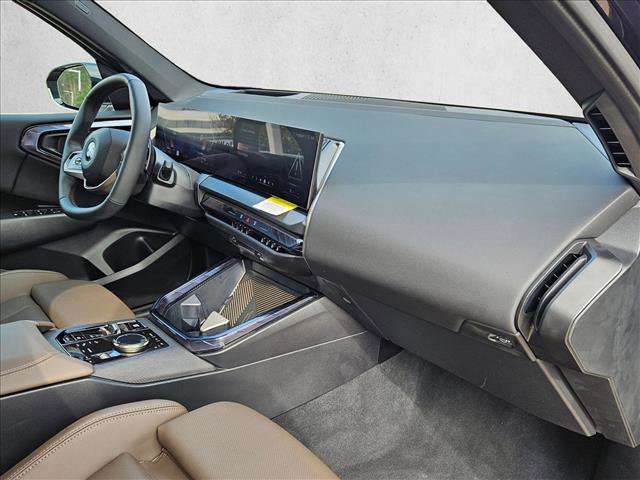 Certified 2025 BMW X3 xDrive30i w/ Premium Package image 17