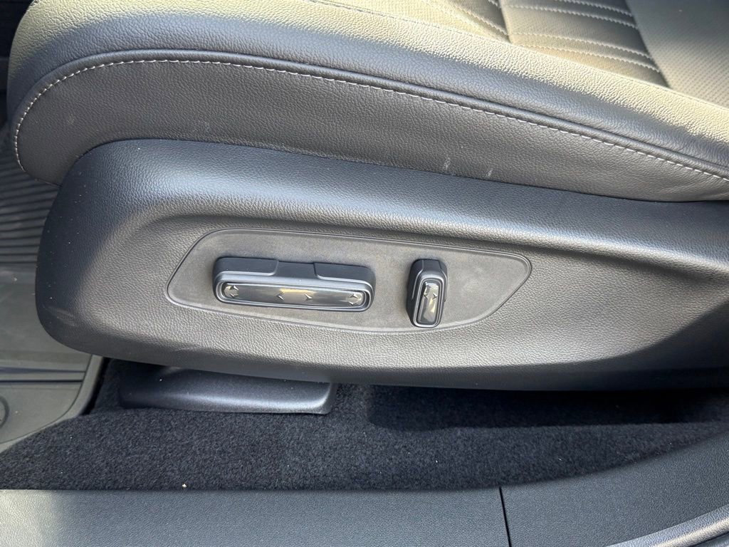 Certified 2026 Honda HR-V EX-L image 32