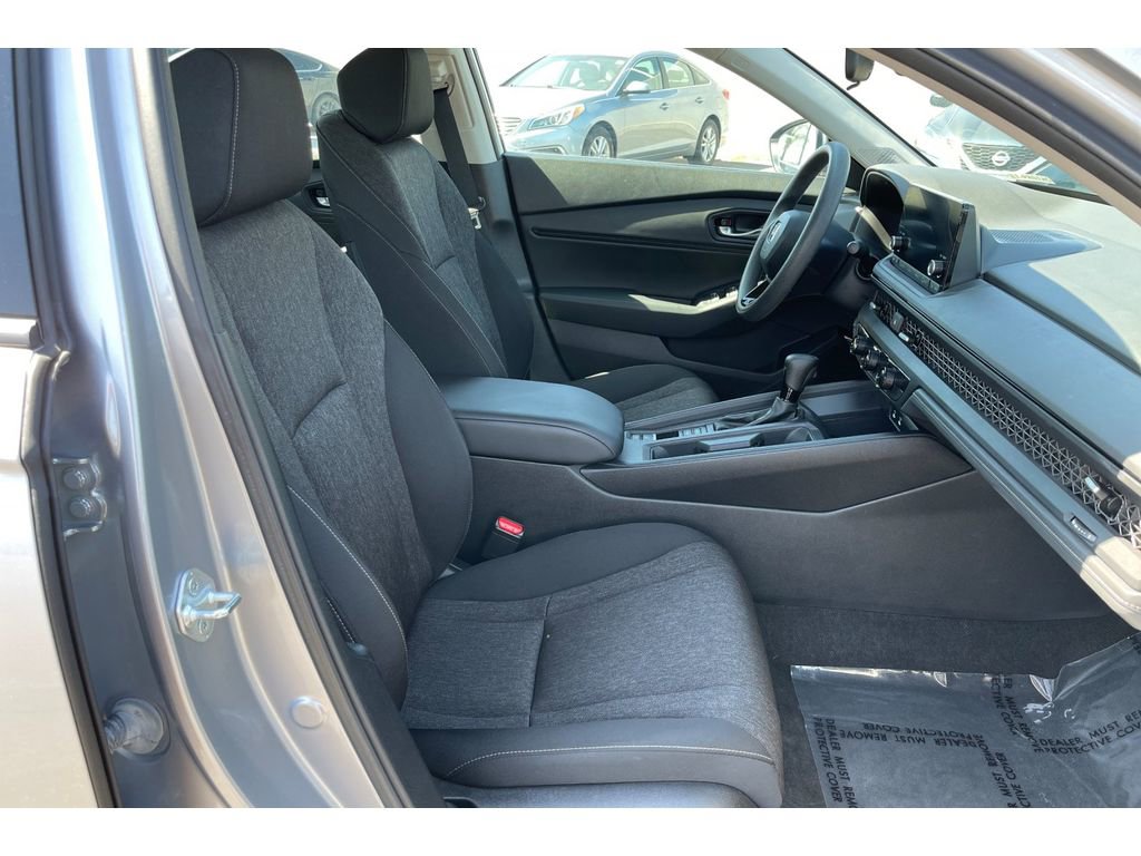 Certified 2023 Honda Accord EX image 11