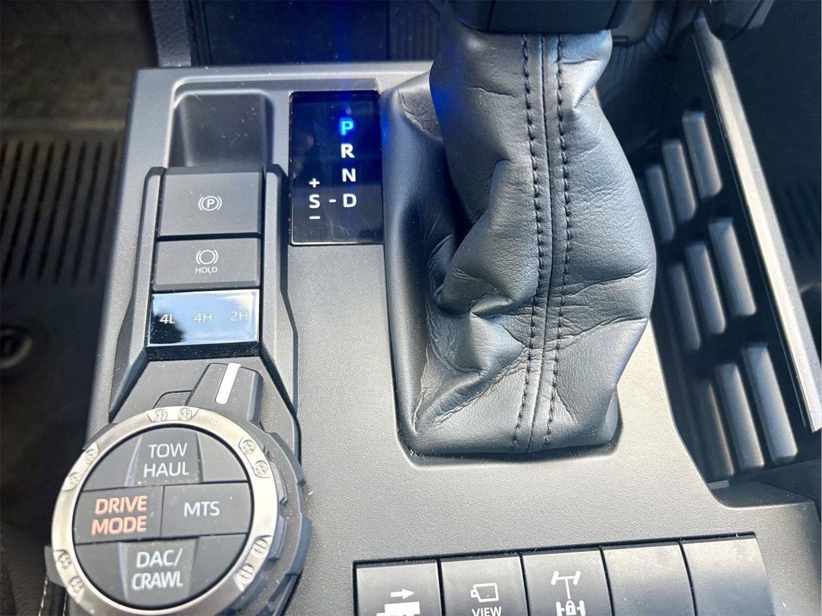 Used 2025 Toyota 4Runner TRD Off-Road Premium w/ Tow Technology Package AWD/4WD image 19