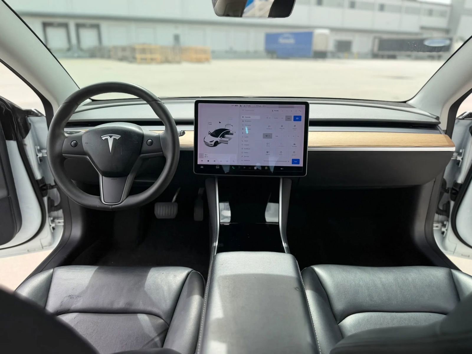 Used 2020 Tesla Model 3 Standard Range RWD image 24