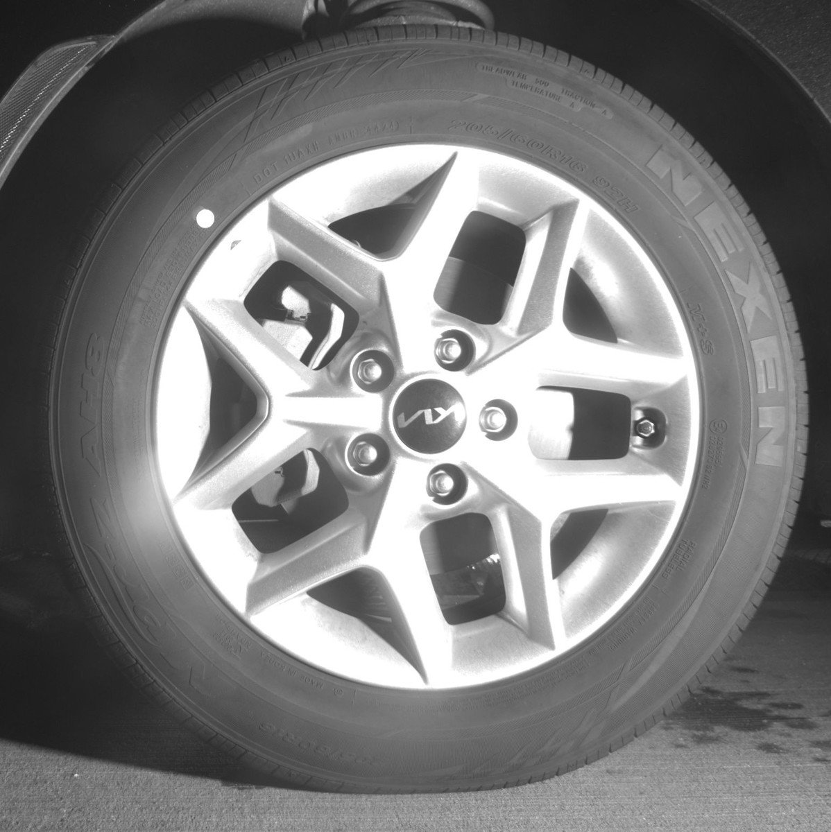 Used 2025 Kia Soul LX w/ LX Technology Package FWD image 12