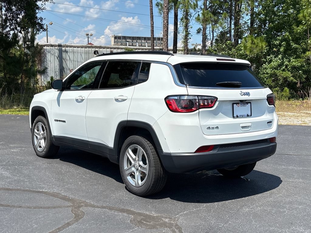 Used 2024 Jeep Compass Latitude AWD/4WD image 23