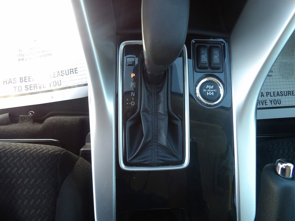 Used 2024 Mitsubishi Eclipse Cross LE image 22