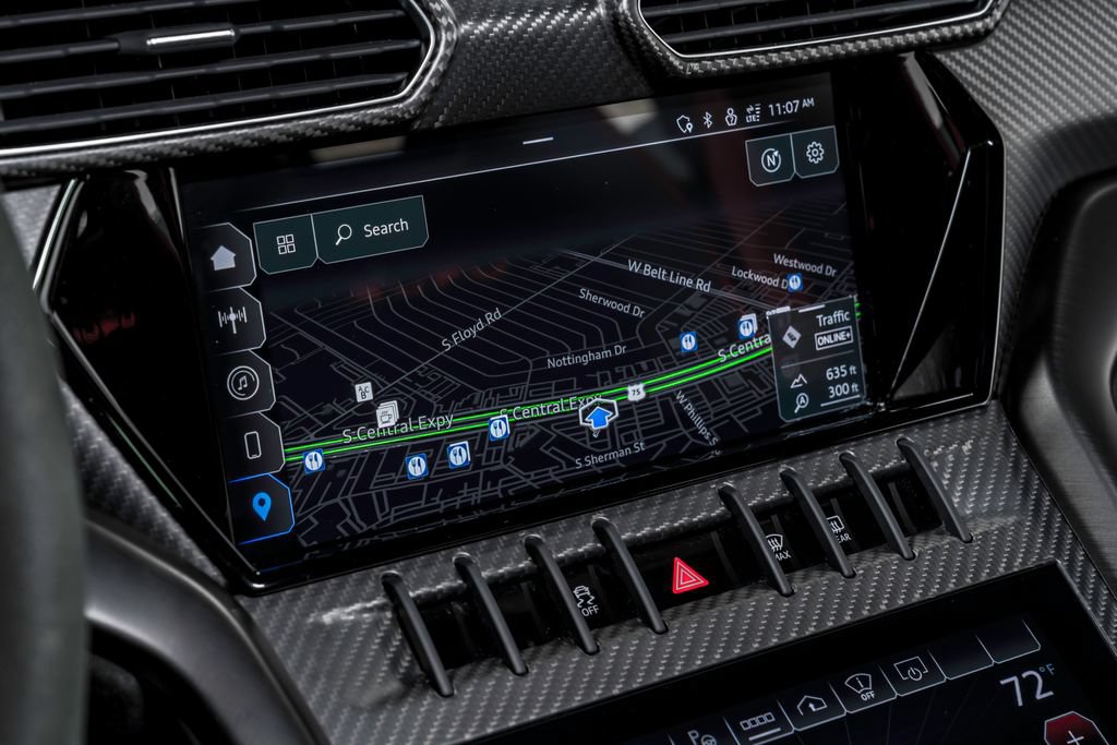 Used 2024 Lamborghini Urus Performante AWD/4WD image 27