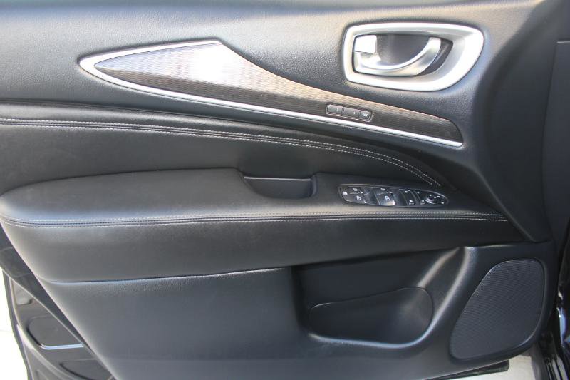 Used 2020 INFINITI QX60 Luxe w/ Essential Package image 10