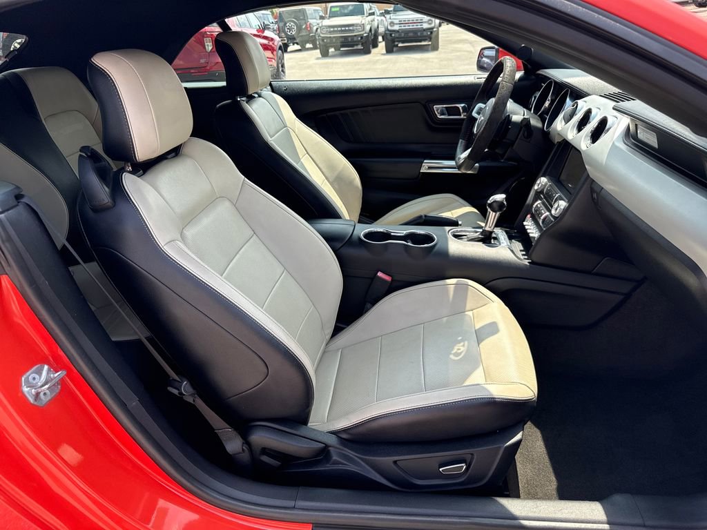 Used 2016 Ford Mustang GT Premium RWD image 26