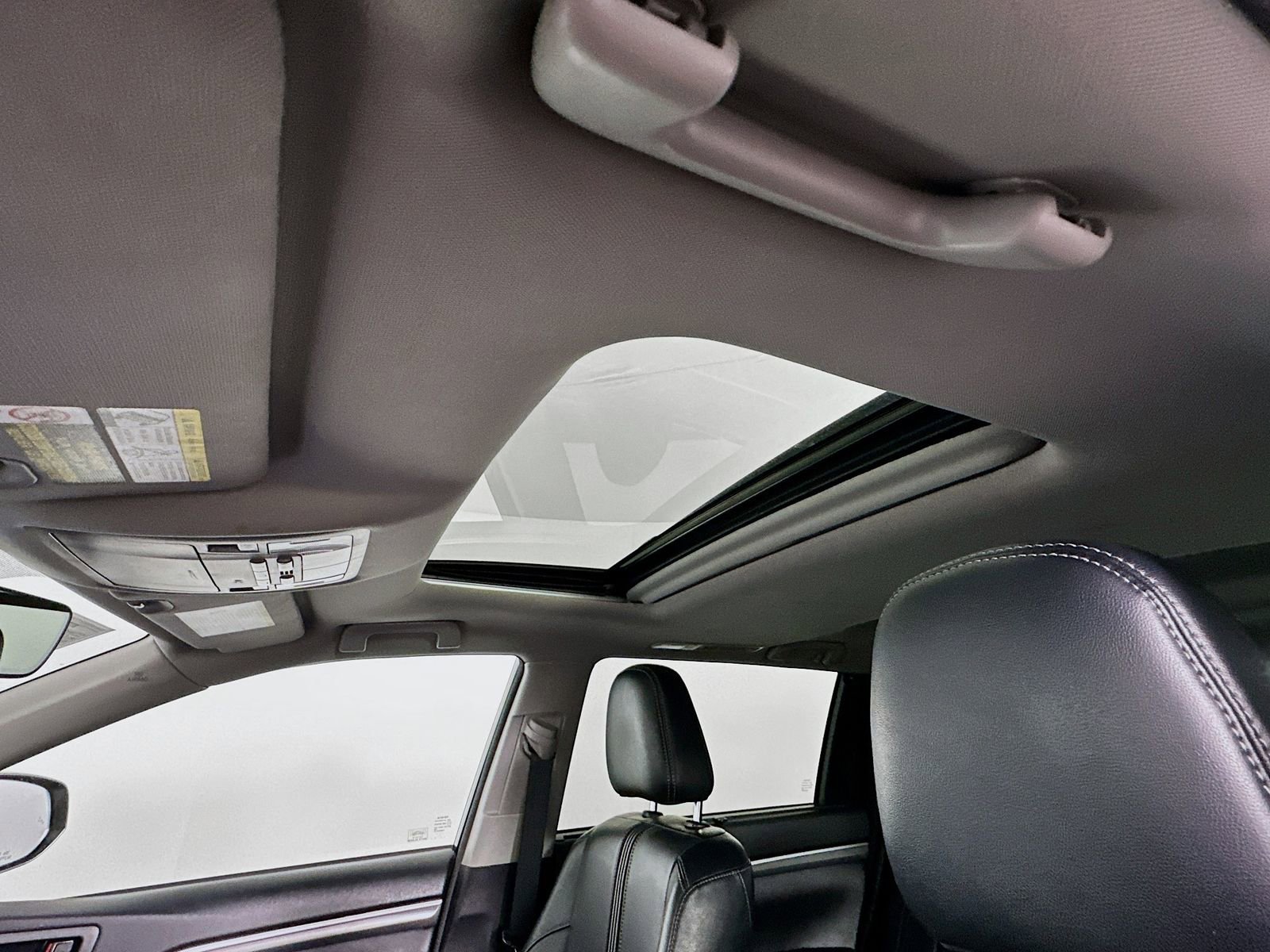 Used 2017 Toyota Highlander SE image 22