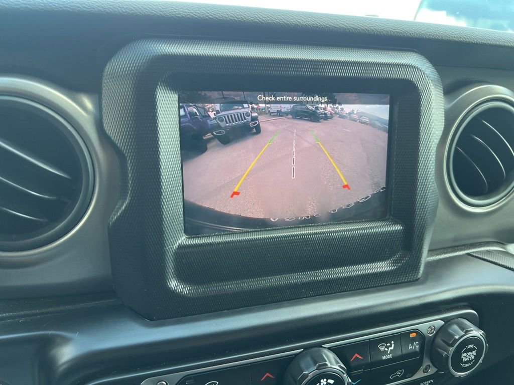 Certified 2022 Jeep Wrangler Willys image 44