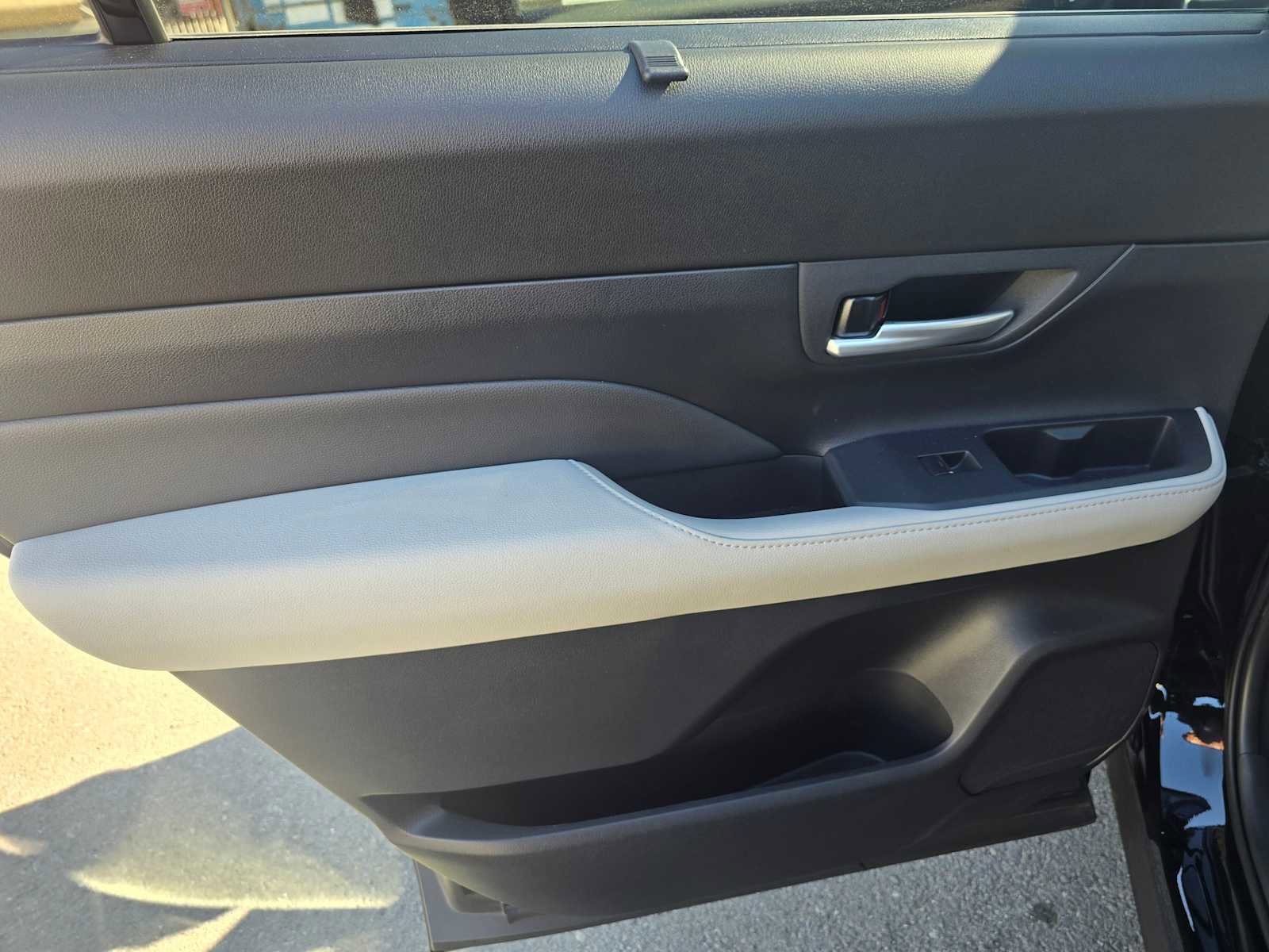 Used 2024 Toyota Grand Highlander Limited image 21