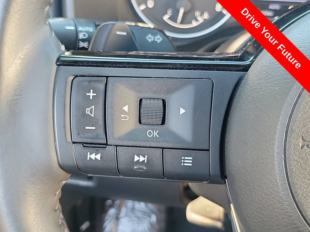 Used 2021 Nissan Rogue SL AWD/4WD image 6