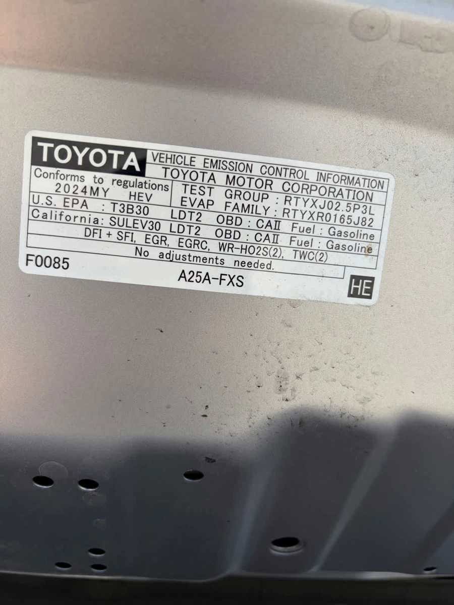 Used 2024 Toyota RAV4 XSE AWD/4WD image 7