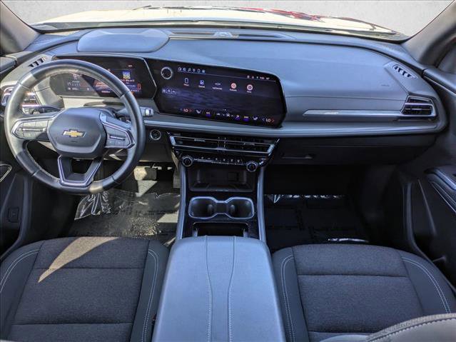 Used 2024 Chevrolet Traverse LT image 16