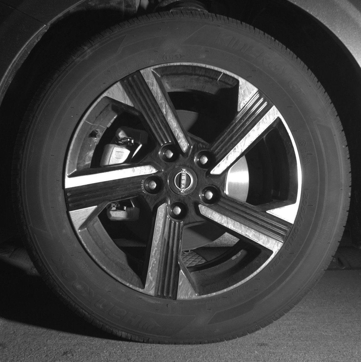 Used 2025 Nissan Sentra SV image 12