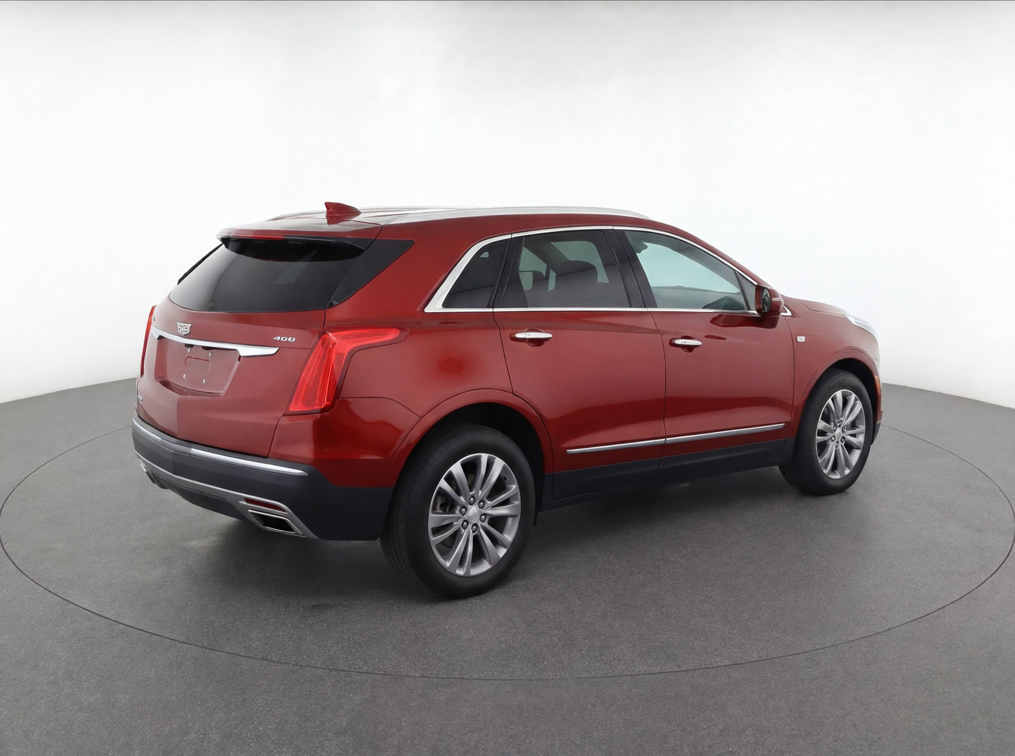 Certified 2024 Cadillac XT5 Premium Luxury w/ Technology Package FWD image 4