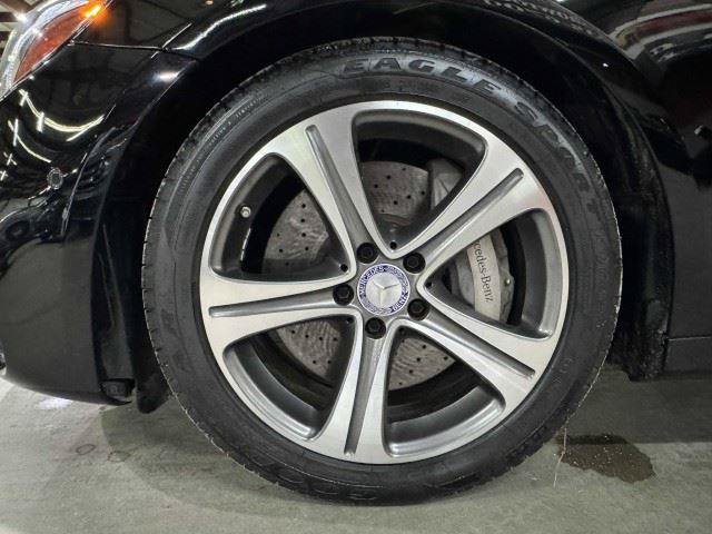 Used 2017 Mercedes-Benz E 400 4MATIC Wagon image 70