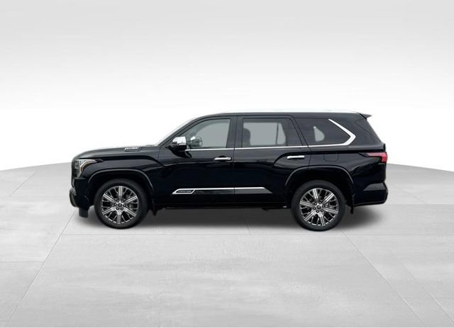 Used 2024 Toyota Sequoia Capstone image 2