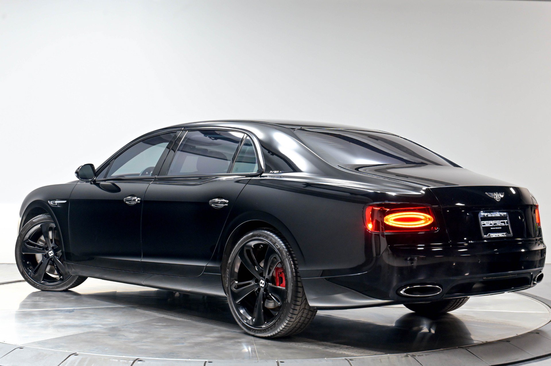 Used 2017 Bentley Flying Spur S W12 AWD/4WD image 64