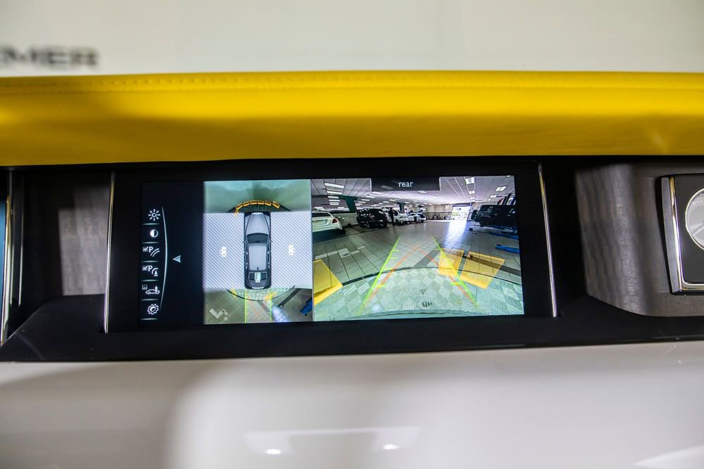 Used 2018 Rolls-Royce Phantom Sedan image 59