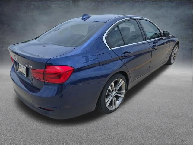 Used 2017 BMW 330i Sedan RWD image 7