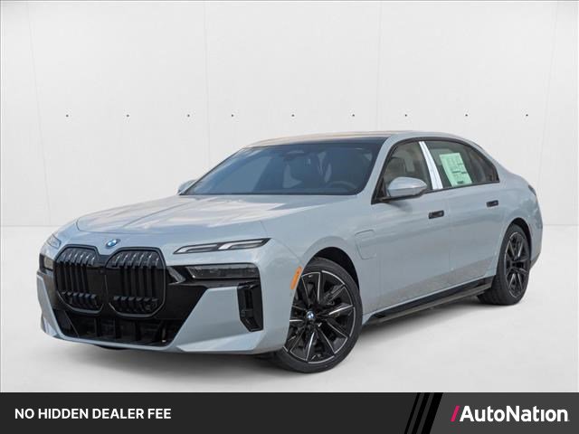 New 2025 BMW 750e xDrive w/ Premium Package