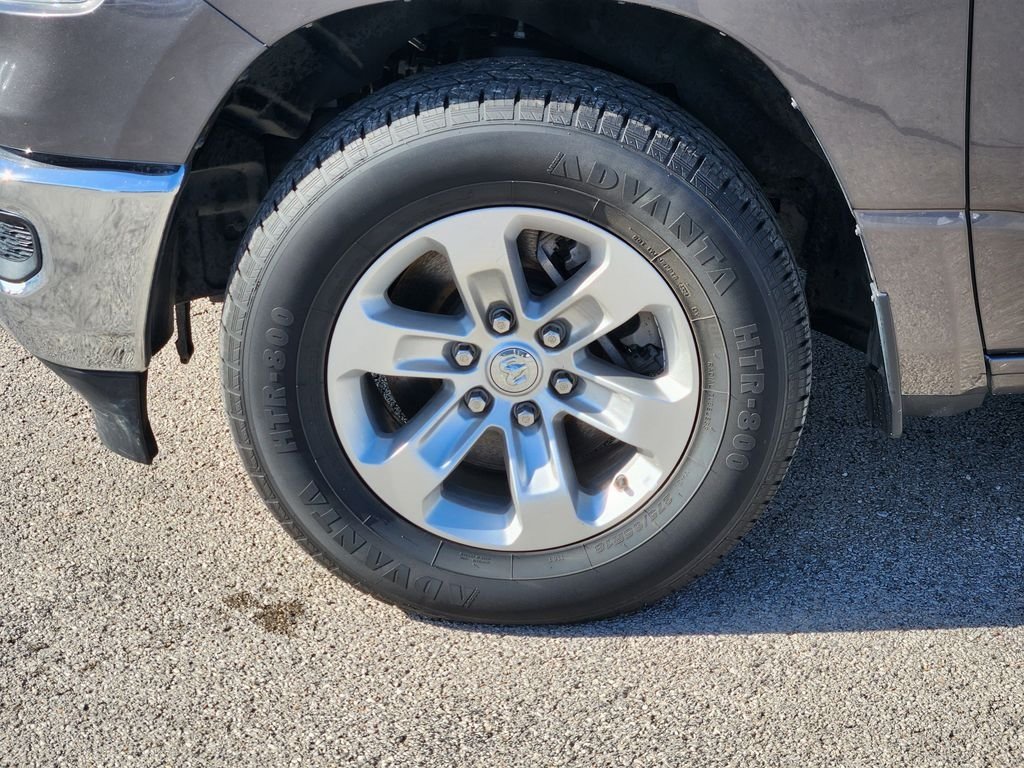 Used 2023 RAM 1500 Laramie AWD/4WD image 13
